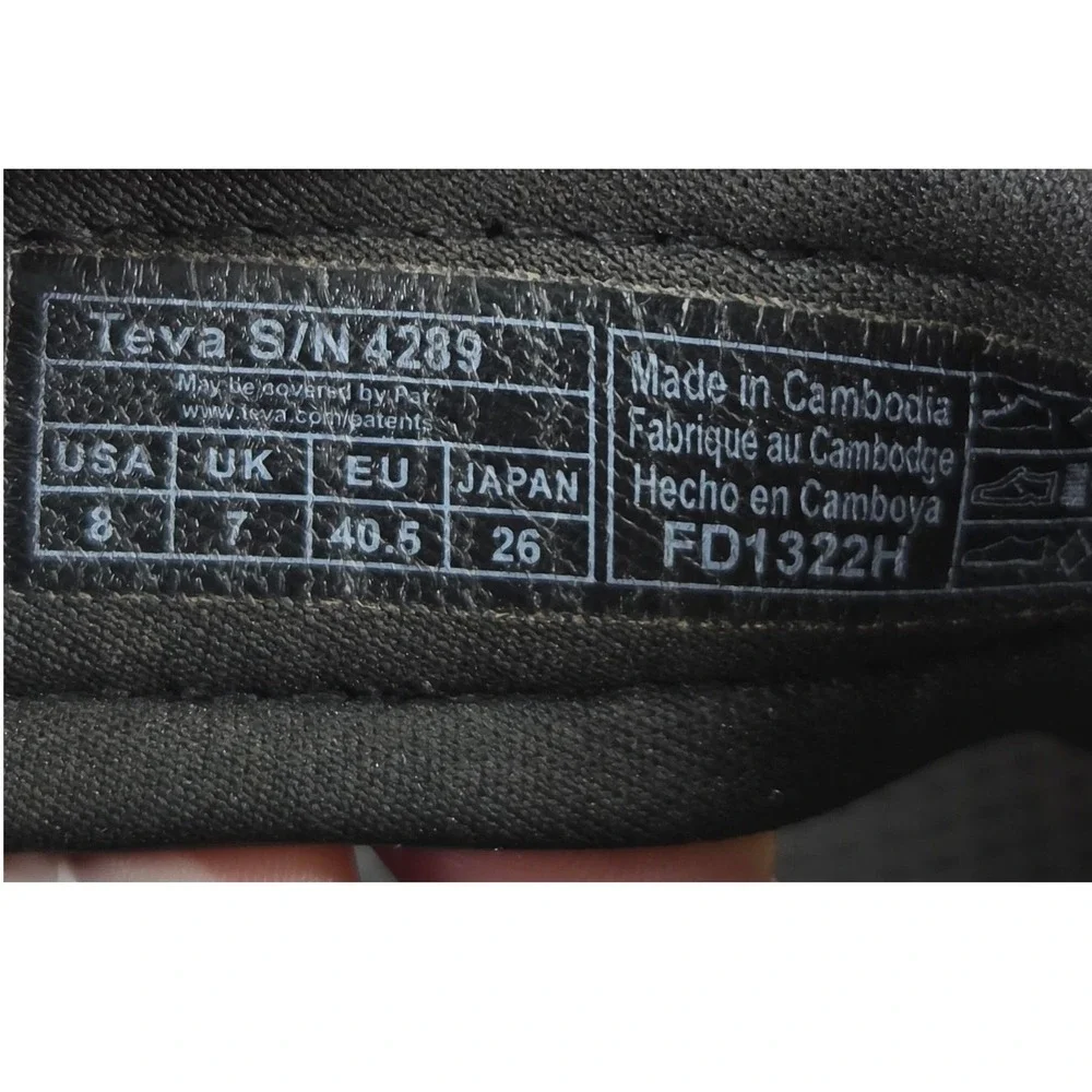 Teva Minam Hiking Sport Sandals Mens 8 Black Grey Trail Water Shoes 4289